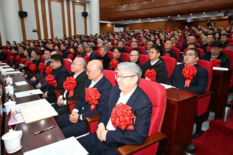  多省份召开新春第一会，释放了哪些信号？ 新闻 多省份召开新春第一会，释放了哪些信号？ 新闻