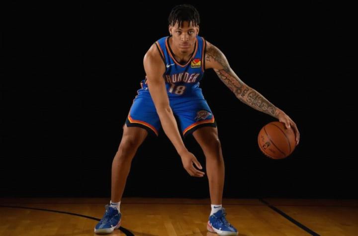 官方:山东签下前雷霆球员基昂泰-约翰逊;G联赛场均19.8分 新闻