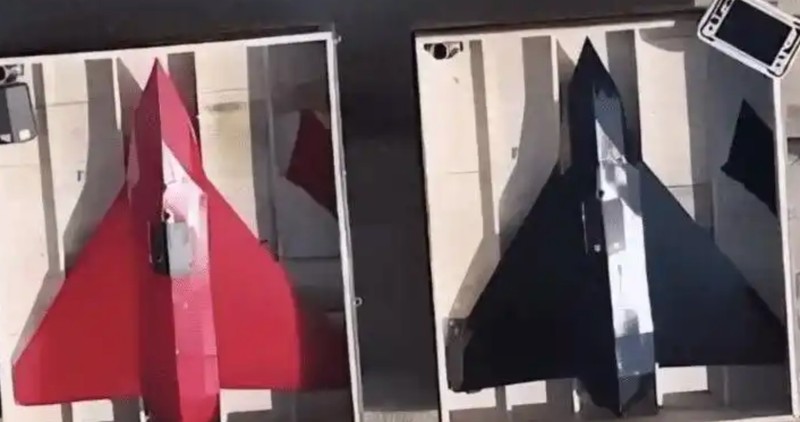 伊朗最高领袖离世引发权力过渡；战场上无人机与导弹交锋不断。