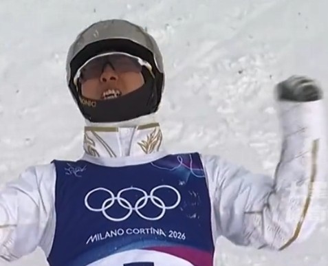 王心迪告别雪道拥抱足球;沈阳队实力升级,东北超首季更添看点 体育新闻 王心迪告别雪道拥抱足球;沈阳队实力升级,东北超首季更添看点 体育新闻