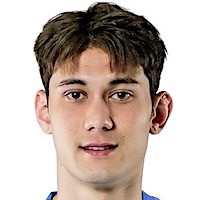 赛前看台惊喜同框,韦世豪拜合拉木携手马思唯;跨界潮流悄然点燃蓉城热情。 娱乐新闻