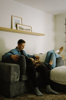  锂电巨头宁德时代交出亮眼答卷；合同负债激增预示需求旺盛；新兴领域布局打开增长新空间。 IT技术