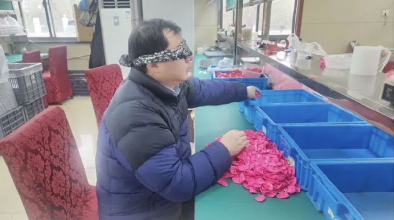  领导干部深入一线体验；江苏“换位跑一次”行动持续深化，服务效能明显提升。 新闻 领导干部深入一线体验；江苏“换位跑一次”行动持续深化，服务效能明显提升。 新闻