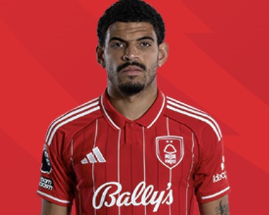  热刺主场惨败森林三球，吉布斯-怀特进球闪耀全场，成为比赛最佳球员。 体育新闻