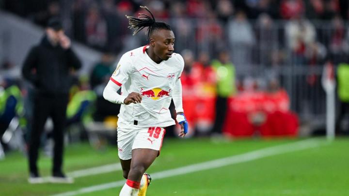  迪奥曼德肩伤最新进展：免于手术；留在莱比锡养伤，错过国家队比赛。 体育新闻