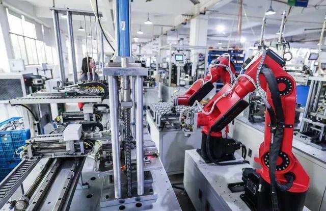  一句“一个子儿都没有”引发的误读，藏着对中国制造的深层误解 新闻