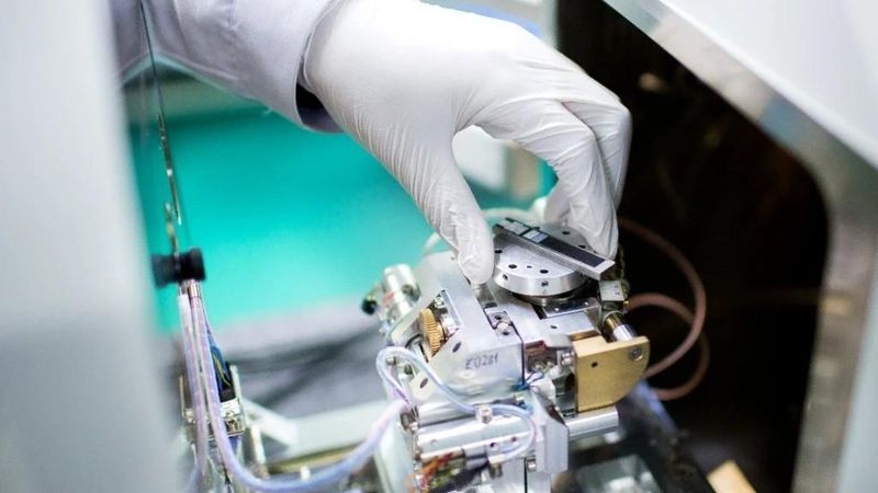  磷酸铁锂产能竞赛新变量：龙蟠科技20亿押注高压实产品背后的技术博弈 新闻