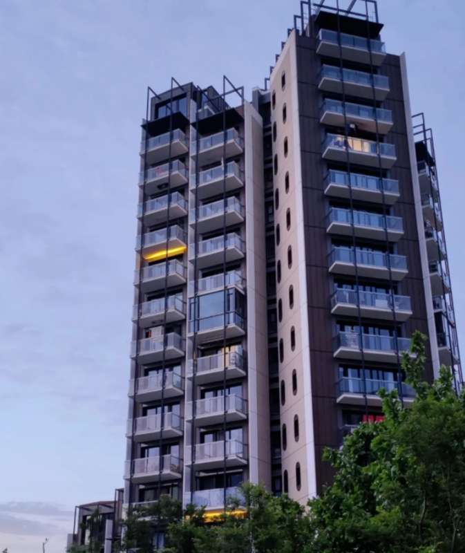  安藤忠雄「清水混凝土美学」遭遇中国式改造：一场建筑设计与居住习惯的正面碰撞 房产家居